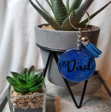 Load image into Gallery viewer, Dad Glitter keyring
