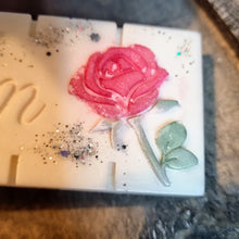 Load image into Gallery viewer, mum in a million soy wax melt snap bar, color &amp; scent can be customized.
