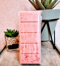 Load image into Gallery viewer, Mother’s Day Wax Melt Mystery Box – Handmade Letterbox Gift for Mum
