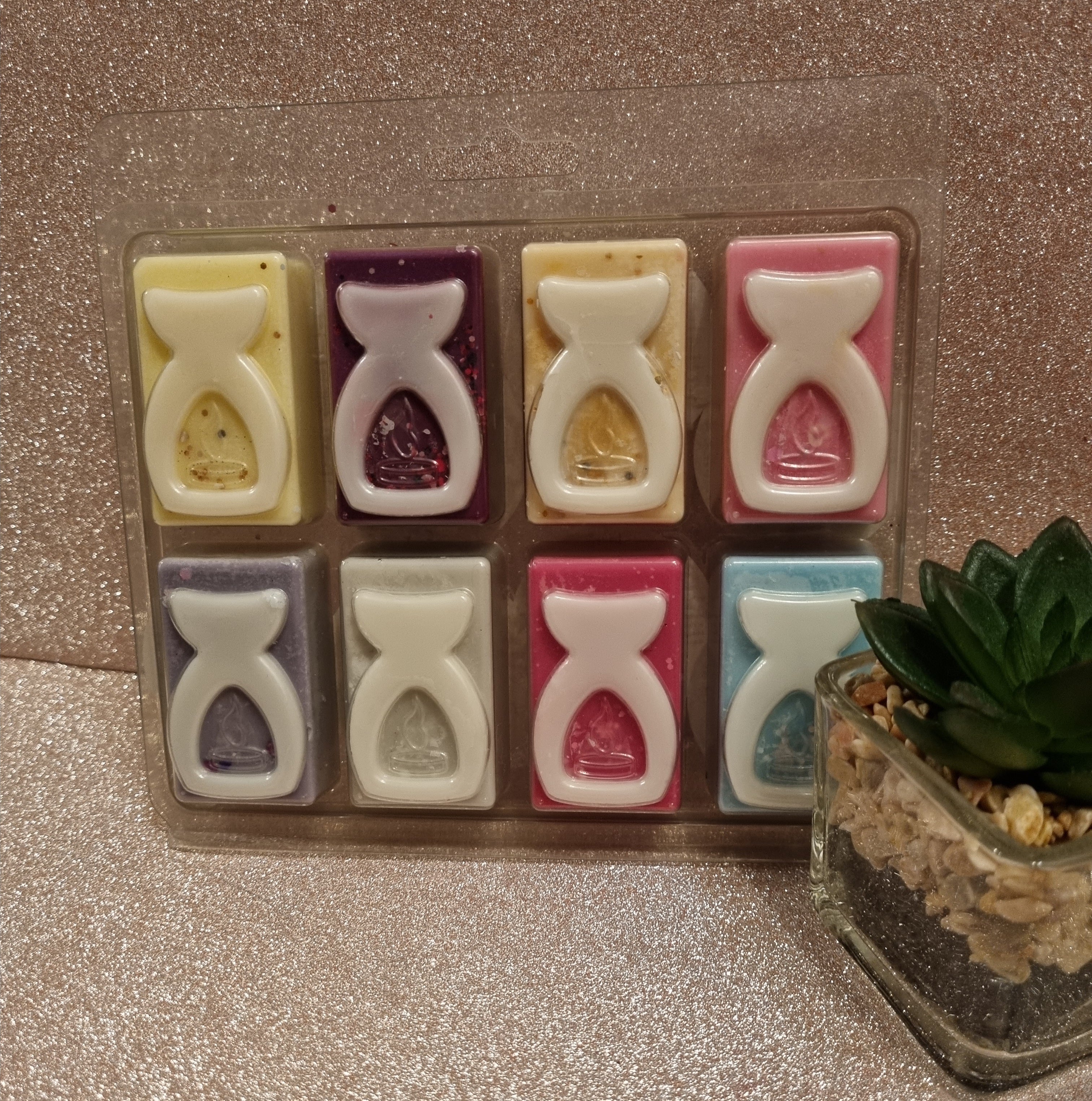 Melted Eight soy wax melt 8 cell burner clamshell -cleaning collections – AKA Designs