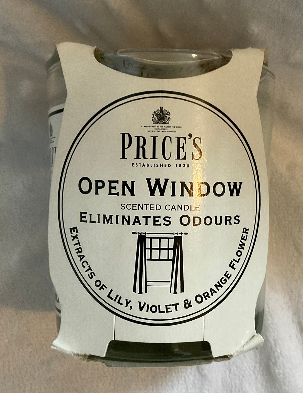 Glass candle - open window