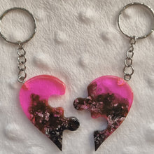 Load image into Gallery viewer, Split Heart keyring- resin
